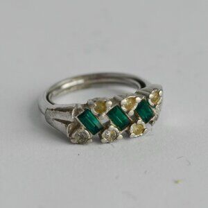 Avon Vintage Ring Silver Green White CZ Size 5.5